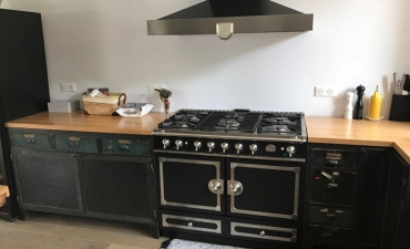 Plan de travail de cuisine en bois sur mesure à Paris